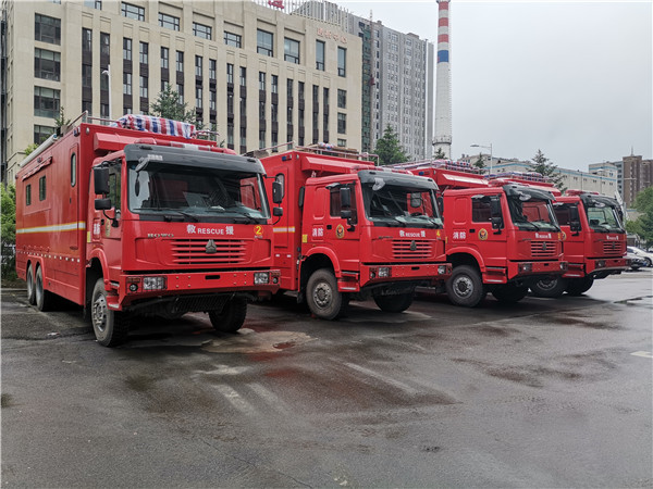 重汽豪沃后勤保障炊事車現(xiàn)場使用情況