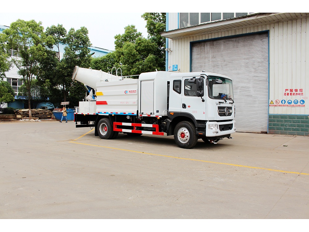 東風(fēng)D9霧炮車(國(guó)五10立方/50-100米霧炮)